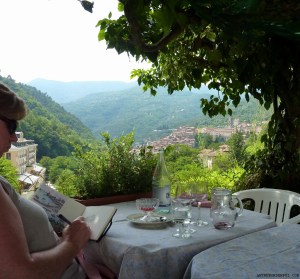 Sketching Pigna, Liguria over an amazing lunch