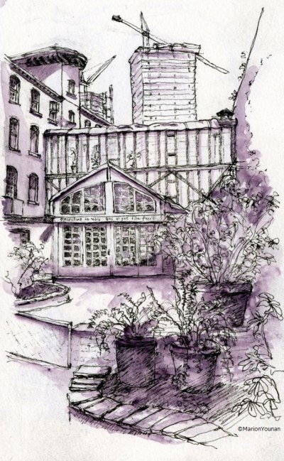 401 Richmond Courtyard